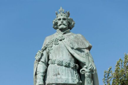Zala György: Nagy Lajos király – Hősök tere, Millenniumi emlékmű