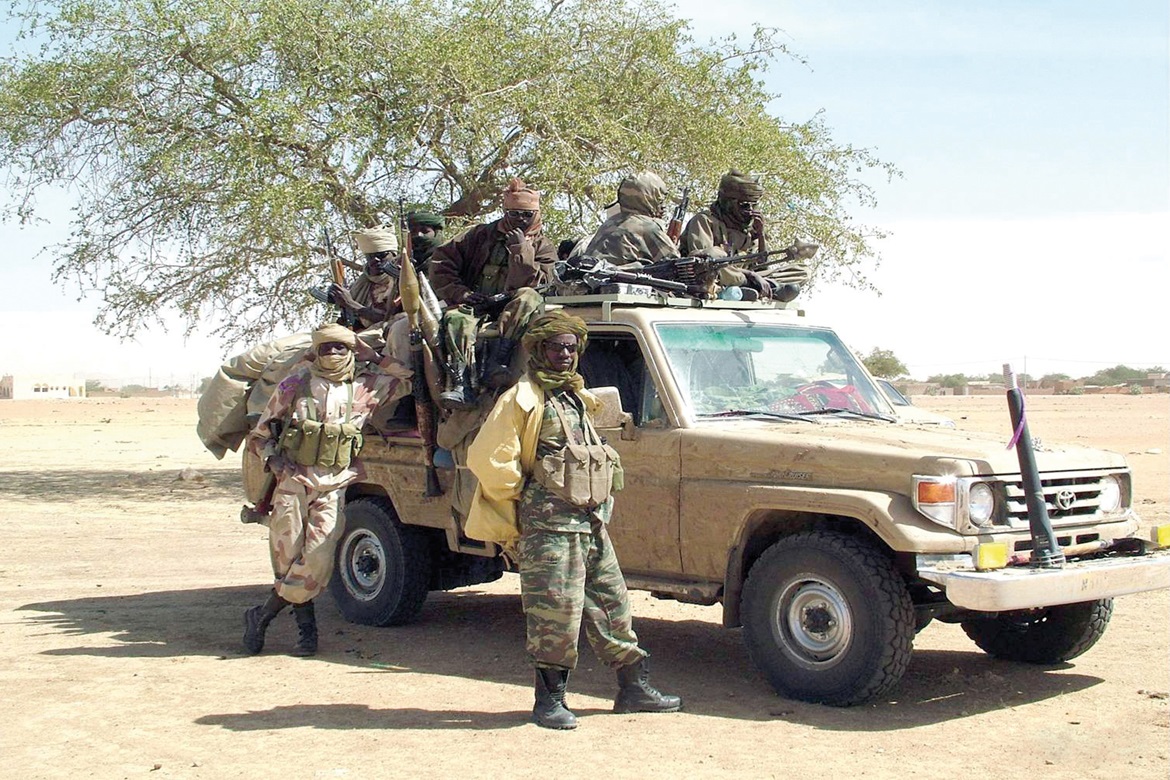 Csádi katonák egy Toyota pick-upon. Forrás: Wikimedia Commons