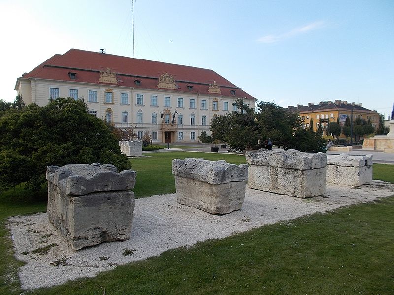 romai szarkofagok komarom